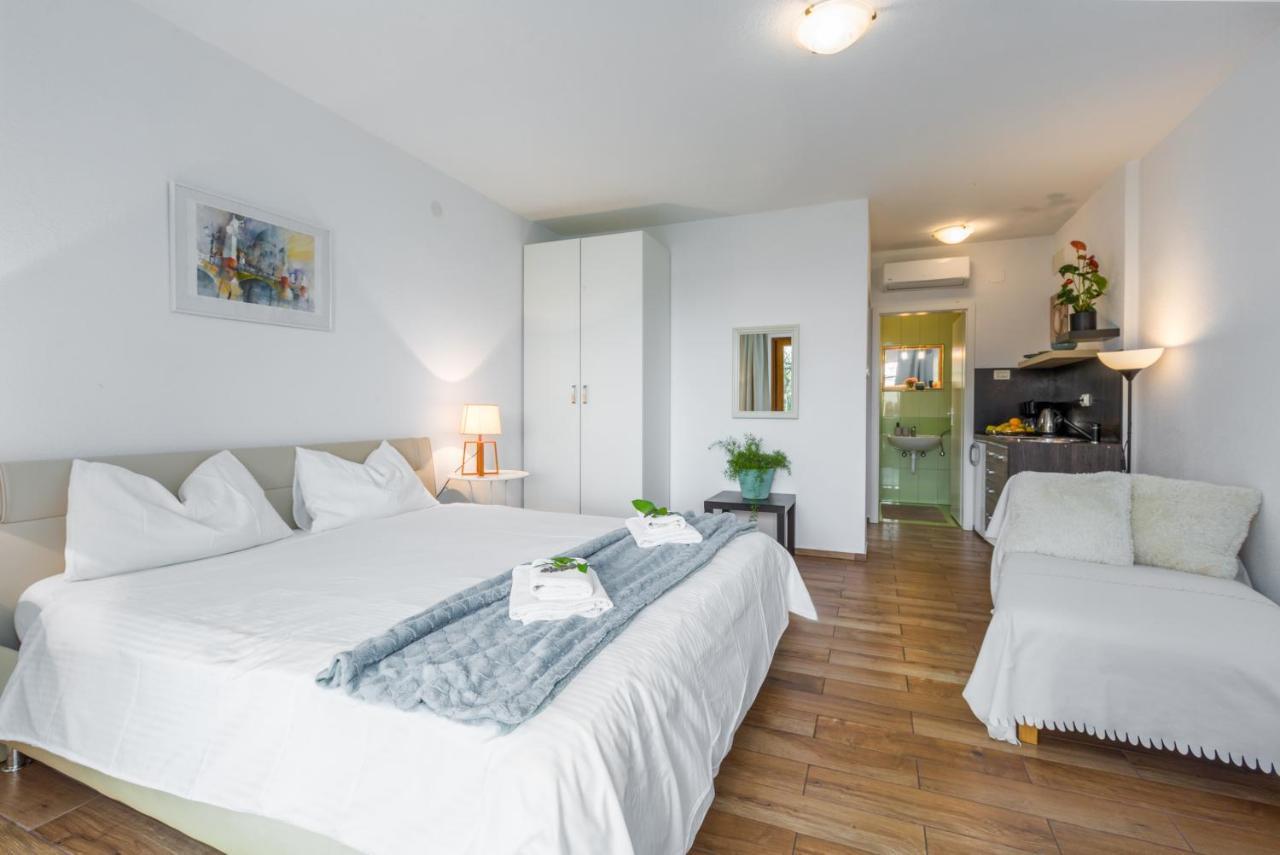 Apartments Zomzi Poreč Extérieur photo
