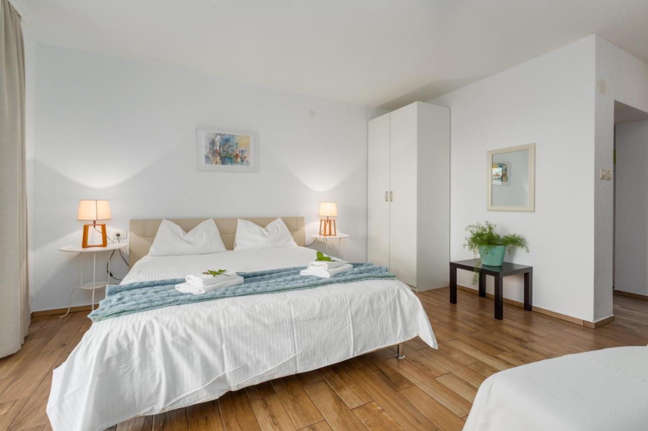 Apartments Zomzi Poreč Extérieur photo
