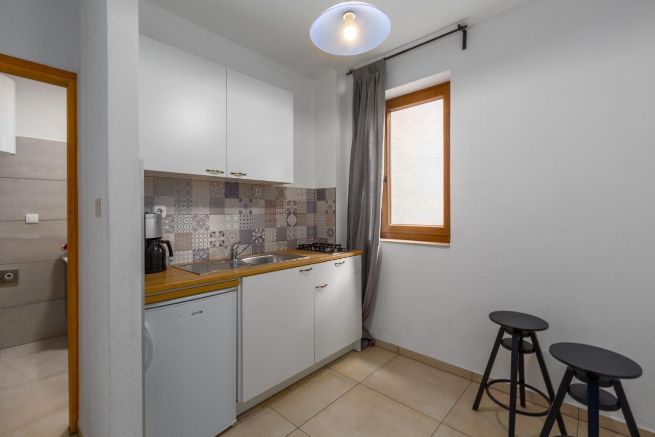 Apartments Zomzi Poreč Extérieur photo