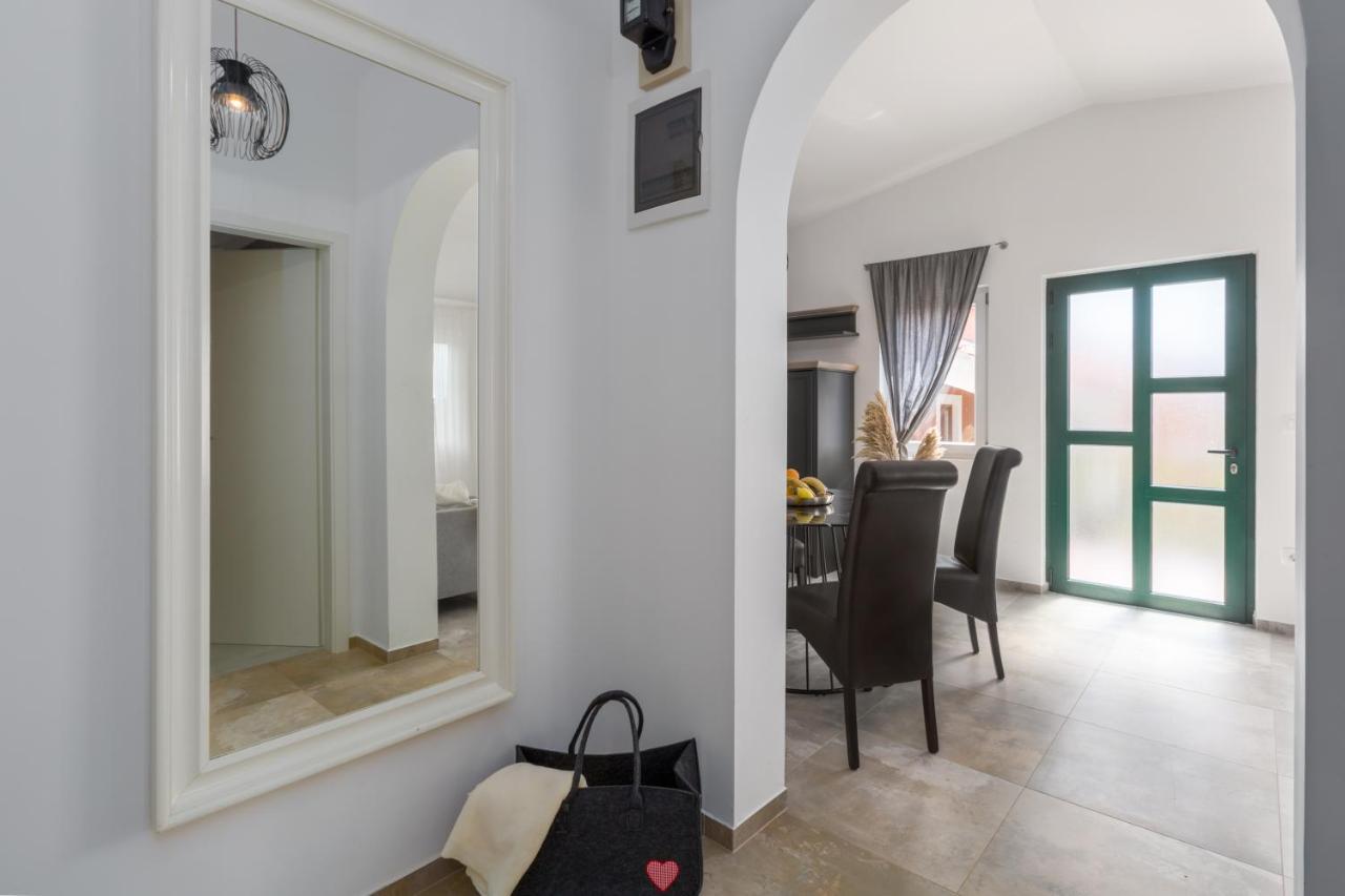 Apartments Zomzi Poreč Extérieur photo