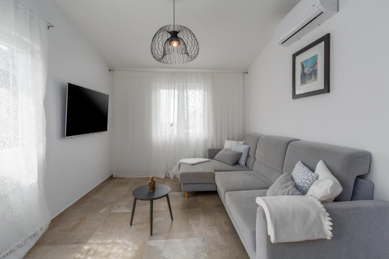 Apartments Zomzi Poreč Extérieur photo