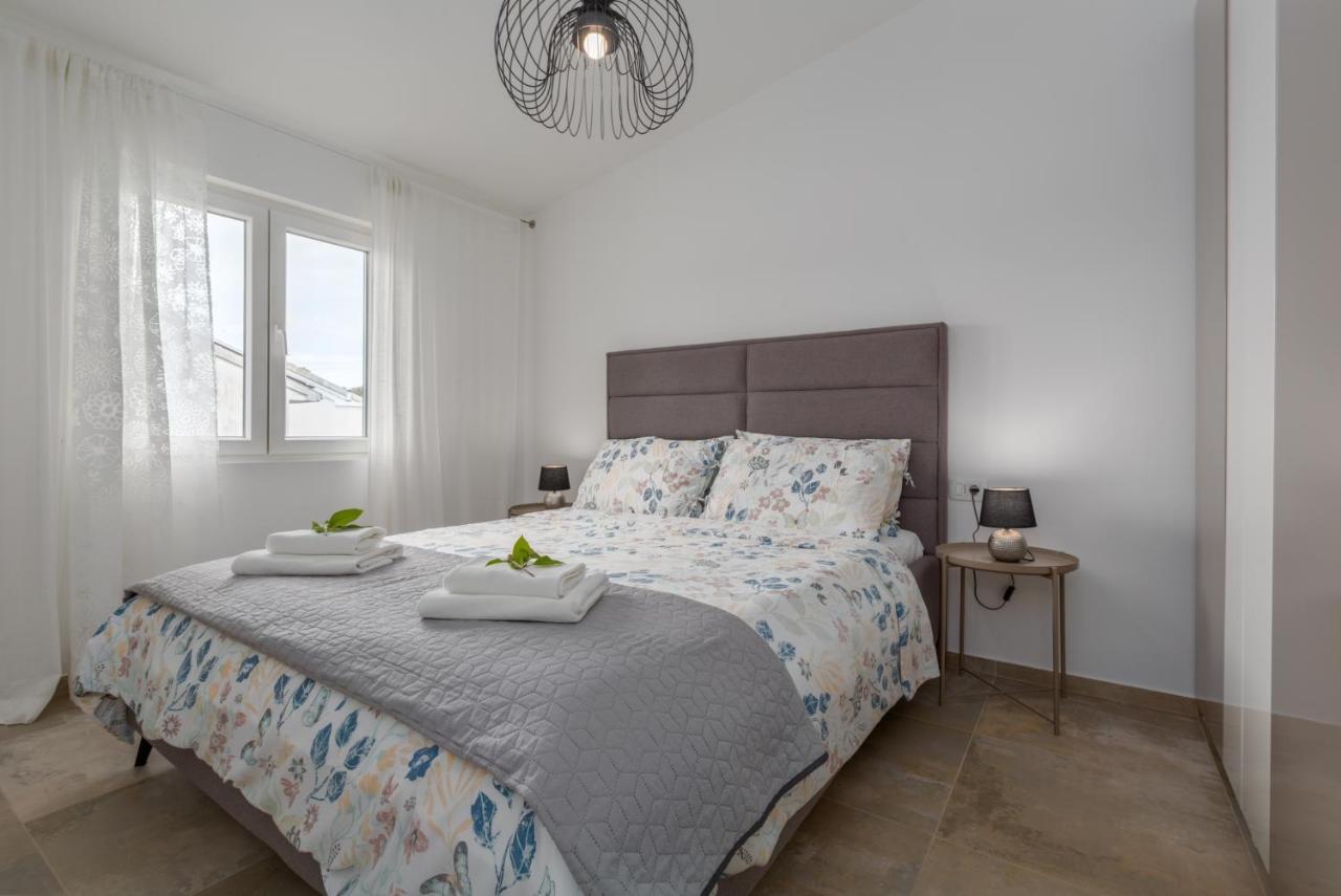 Apartments Zomzi Poreč Extérieur photo