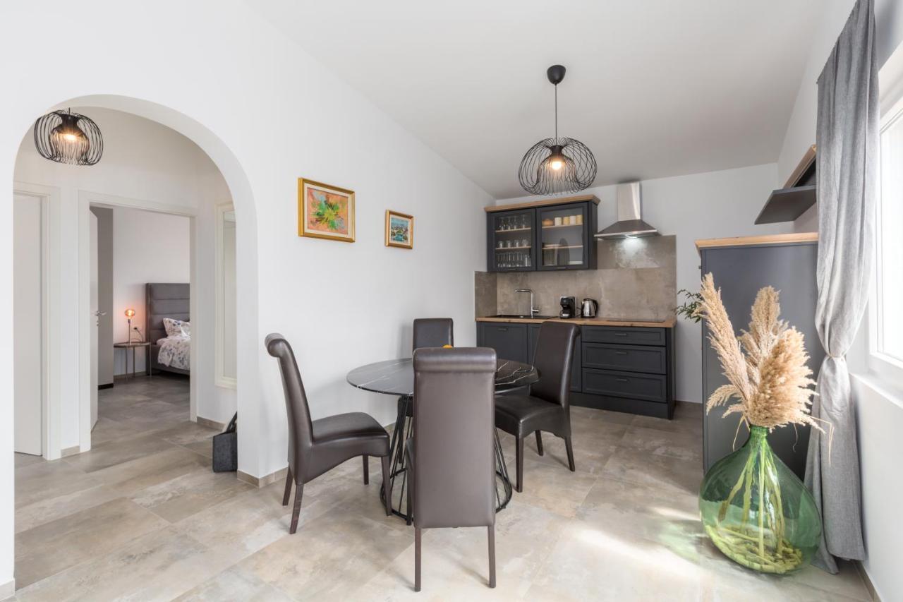 Apartments Zomzi Poreč Extérieur photo