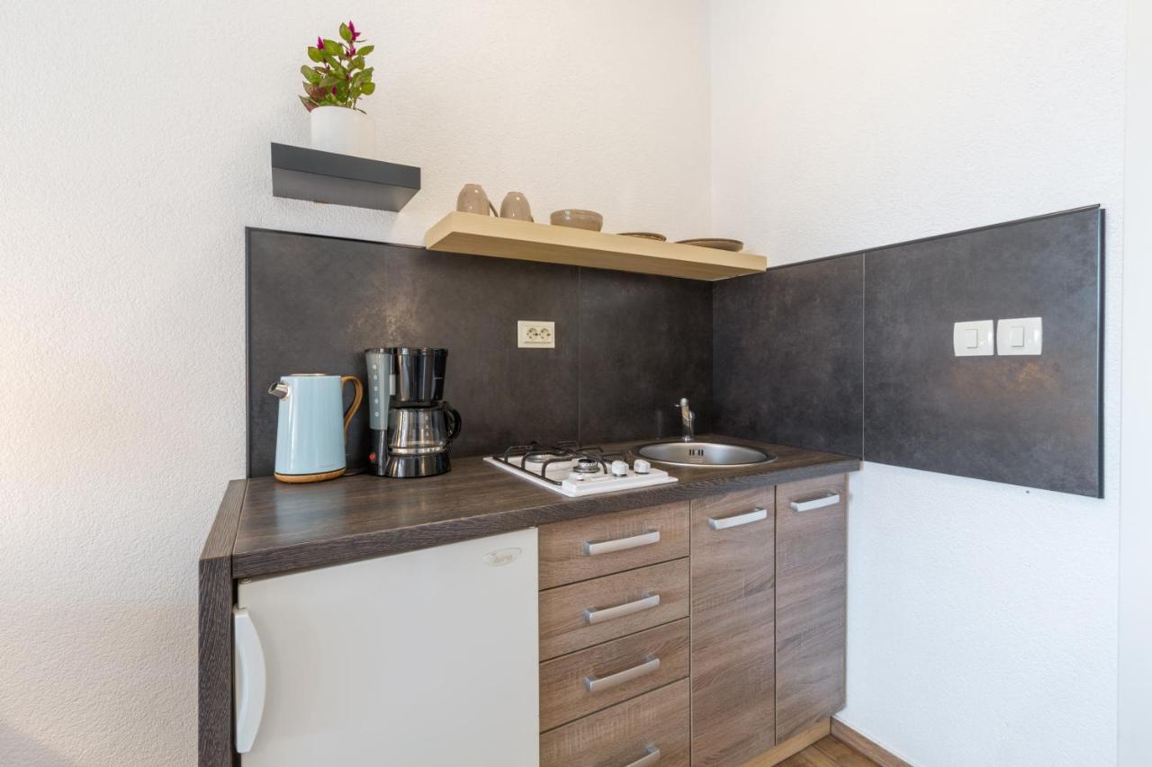 Apartments Zomzi Poreč Extérieur photo