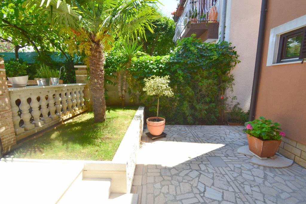 Apartments Zomzi Poreč Extérieur photo