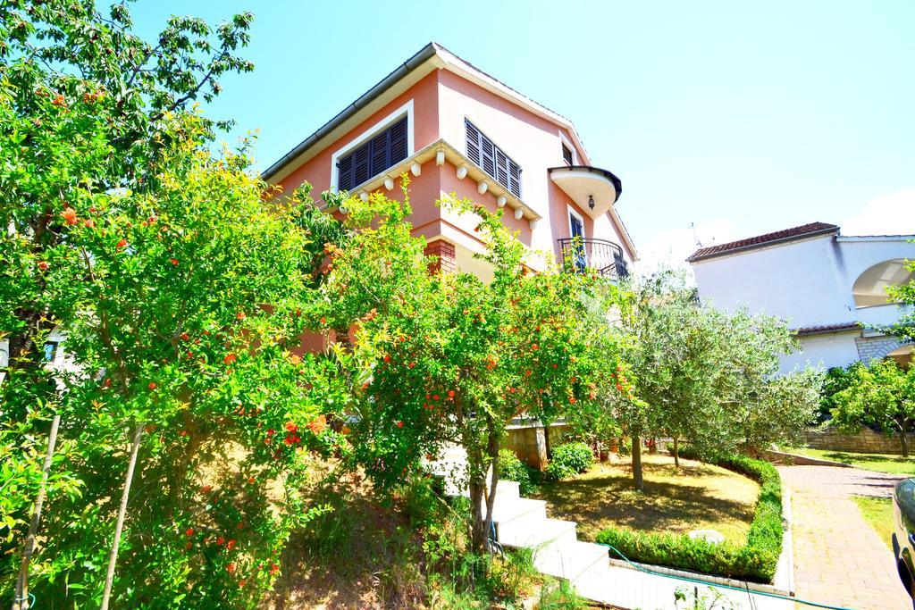 Apartments Zomzi Poreč Extérieur photo